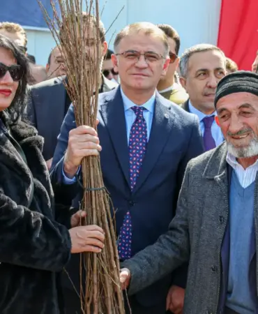 Van'da 650 Bin Meyve Fidanı Çiftçilerle Buluştu 10 Haber Görseli