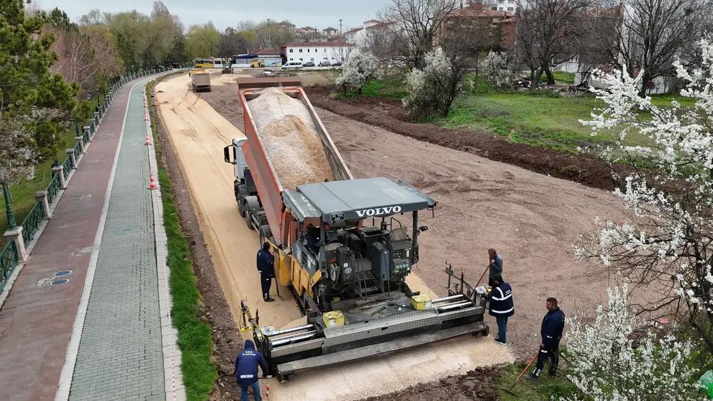 Eskişehir'de İki Yeni Otopark Çalışması Başladı 2 Eskişehir'de İki Yeni Otopark Çalışması Başladı 2