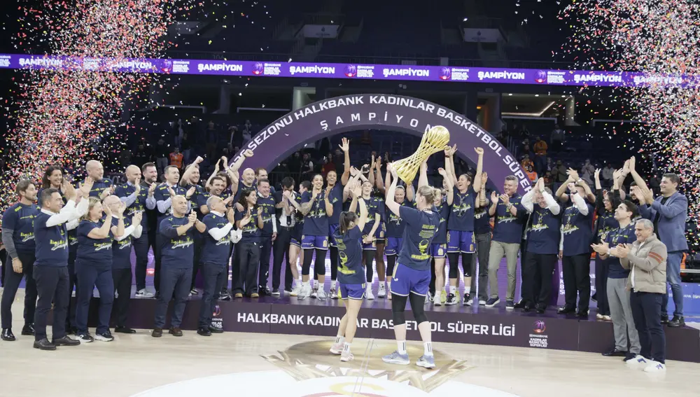 Fenerbahçe Opet, Namağlup Şampiyon Oldu 1 Fenerbahçe Opet, Namağlup Şampiyon Oldu 1