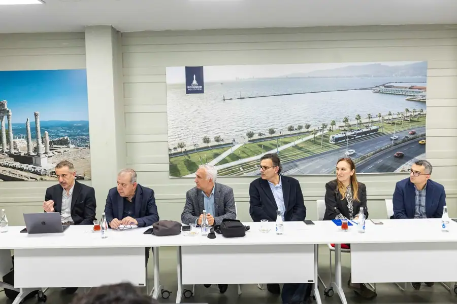 İzmir Büyükşehir Belediyesi Arkeoloji Kurulu İlk Toplantısını Yaptı 1 İzmir Büyükşehir Belediyesi Arkeoloji Kurulu İlk Toplantısını Yaptı 1