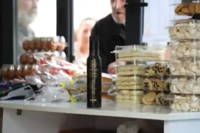 ÖDÜLLÜ DORLİON ZEYTİNYAĞI ARTIK HALK ET MARKET VE HALK EKMEK BÜFELERİNDE (2)