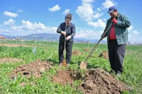 Korkuteli ilk kez ipekböcekçiliği ile tanışıyor  (2)