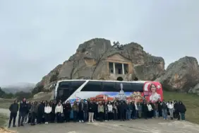 ESKİŞEHİRLİ GENÇLER TARİHİN VE DOĞANIN İZİNDE (1)