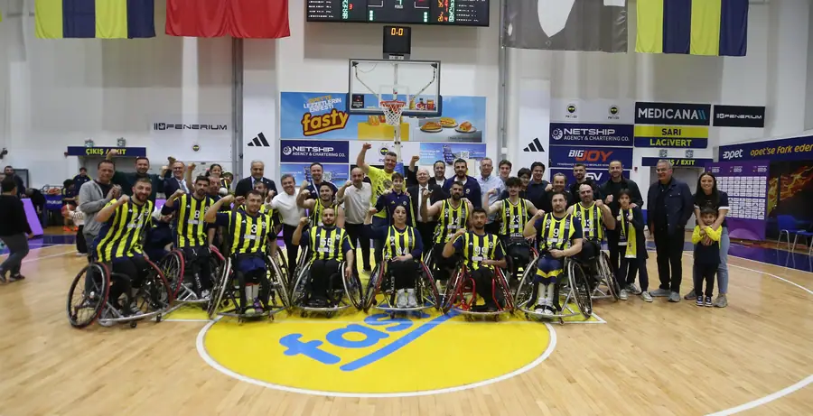 Fenerbahçe İstanbul Jet, Derbide Galatasaray'ı Geçti 3 Fenerbahçe İstanbul Jet, Derbide Galatasaray'ı Geçti 3