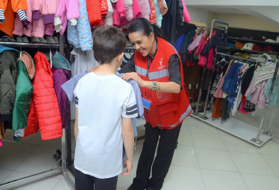 Kahramankazan'da Bayram Öncesi Çocuklara Giysi Yardımı 1 Kahramankazan'da Bayram Öncesi Çocuklara Giysi Yardımı 1