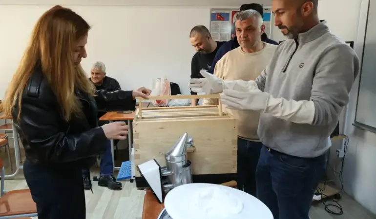 Büyükşehir ATASEM Arıcılık Kurslarına yoğun ilgi (5)