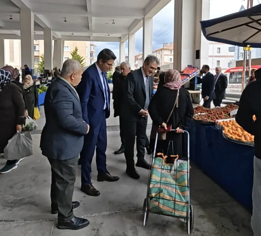 CHP Pursaklar'da Esnaf Ziyareti Gerçekleştirdi 1 CHP Pursaklar'da Esnaf Ziyareti Gerçekleştirdi 1