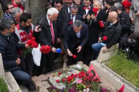debiz gezmiş anma (2)