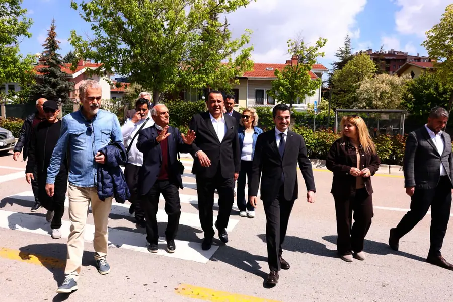 Çankaya Belediye Başkanı Güner Mahalle Ziyaretlerini Sürdürüyor 1 Çankaya Belediye Başkanı Güner Mahalle Ziyaretlerini Sürdürüyor 1