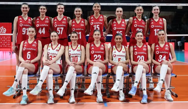 A Milli Kadın Voleybol Takımımız İtalya'da 3-2 Kazandı 16 voleybol türkiye