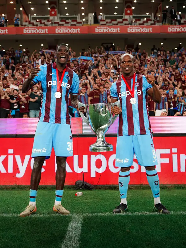 Trabzonspor, Ziraat Türkiye Kupası'nı 10. Kez Müzesine Taşıdı 2 Trabzonspor, Ziraat Türkiye Kupası'nı 10. Kez Müzesine Taşıdı 2