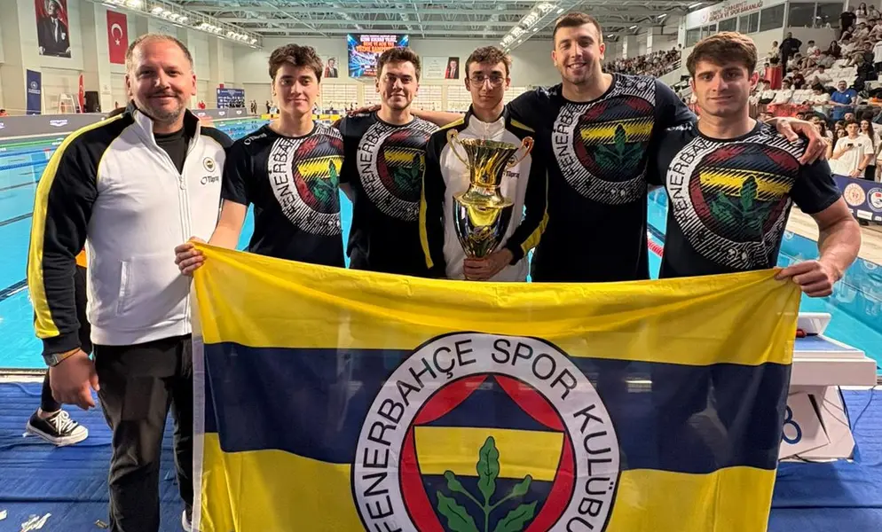 Fenerbahçe'den Yüzmede İki Türkiye Rekoru 1 Fenerbahçe'den Yüzmede İki Türkiye Rekoru 1