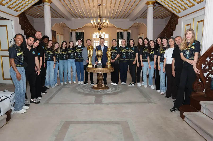 Bursa Büyükşehir Belediyespor Kadın Hentbol Takımı, Başkan Vekili Biba'yı Ziyaret Etti 1