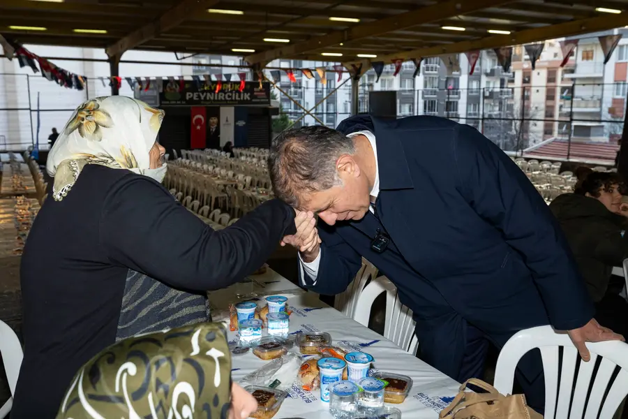 Büyükşehir'den Bayram Öncesi 92 Milyon Liralık Sosyal Destek 1 Büyükşehir'den Bayram Öncesi 92 Milyon Liralık Sosyal Destek 1