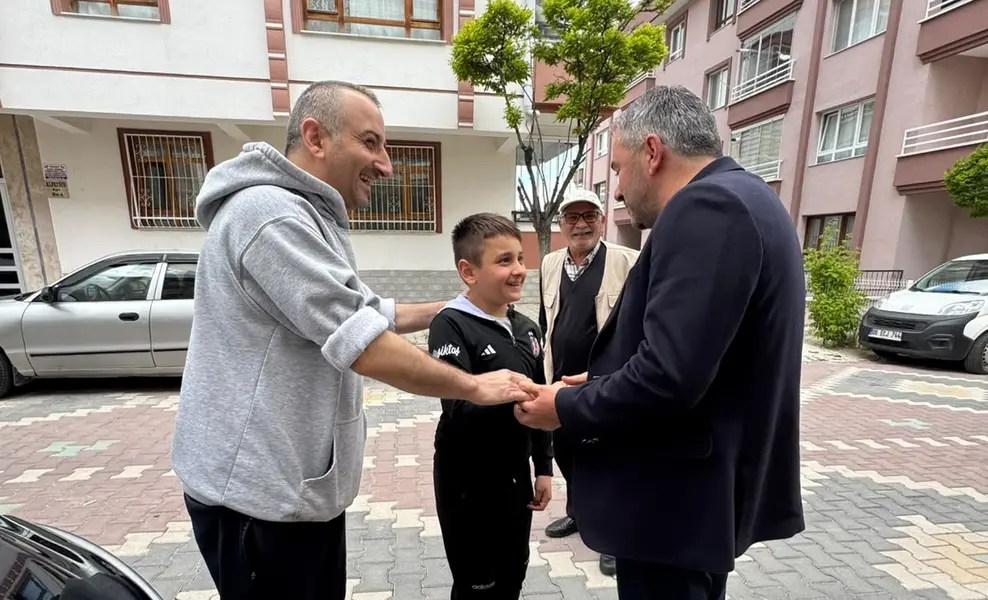 Ertuğrul Başkan’dan Sokak Sokak Bayram Ziyareti 1 Ertuğrul Başkan’dan Sokak Sokak Bayram Ziyareti 1