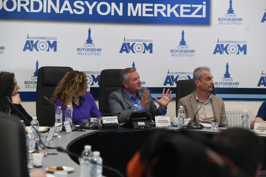 İzmir’de 2026 Yangın Sezonu Öncesi Kurumlar Arası Koordinasyon Zirvesi 1 İzmir’de 2026 Yangın Sezonu Öncesi Kurumlar Arası Koordinasyon Zirvesi 1