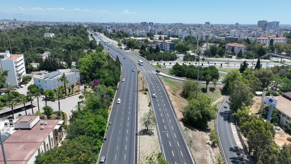 İller Bankası Kavşağı’nda Yol Genişletme ve Asfalt Çalışmaları Tamamlandı 1 İller Bankası Kavşağı’nda Yol Genişletme ve Asfalt Çalışmaları Tamamlandı 1