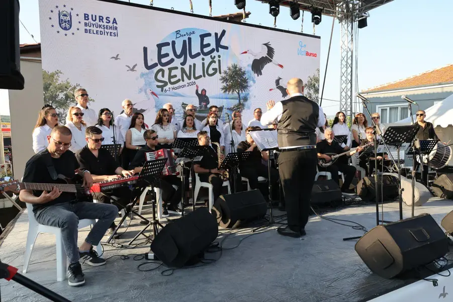 Bursa Leylek Şenliği binlerce doğaseveri bir araya getirdi 2 Bursa Leylek Şenliği binlerce doğaseveri bir araya getirdi 2