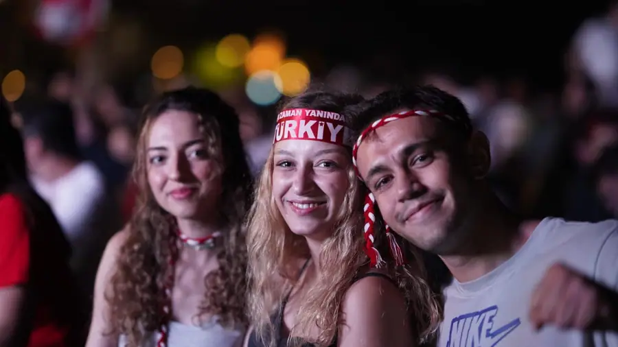 İzmir'de Dünya Kupası'nda Maçlar 4 İlçede Dev Ekranda 1