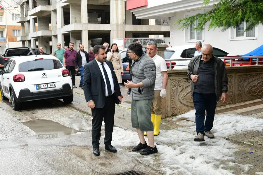 Kahramankazan'da Dolu ve Sağanak: 100'den Fazla Noktada Hasar 2 Kahramankazan'da Dolu ve Sağanak: 100'den Fazla Noktada Hasar 2