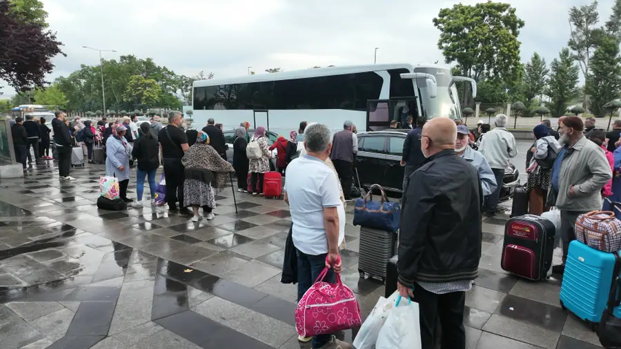 Ankara Büyükşehir'den Ücretsiz Tatil Kampı: İlk Kafile Akçay'a Yola Çıktı 1 Ankara Büyükşehir'den Ücretsiz Tatil Kampı: İlk Kafile Akçay'a Yola Çıktı 1