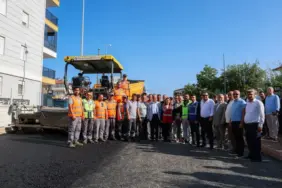 Döşemealtı Yeniköy’de altyapısı tamamlanan yollar asfaltlanıyor (2)