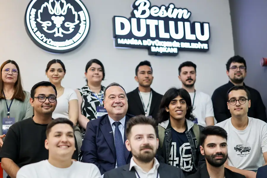 Akademi Manisa Kapılarını Açtı 1 Akademi Manisa Kapılarını Açtı 1