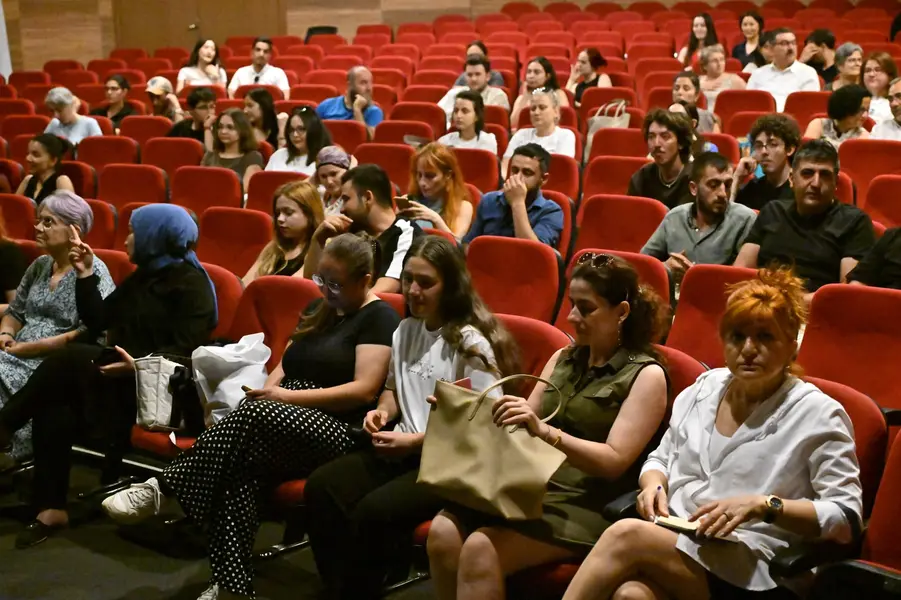 Cannes'ın Ödüllü Kısa Filmleri Manisa'da 1
