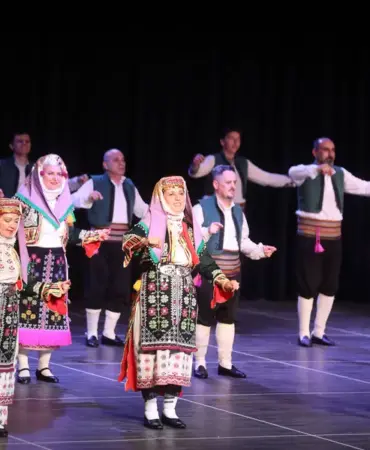 Yenimahalle TUBİL'den Nazım Hikmet Sahnesi'nde Yılsonu Gösterisi 10 yenimahalle (1)