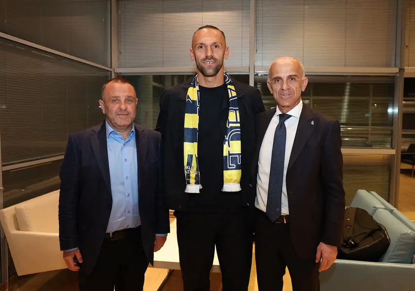 İkinci Fenerbahçe Dönemi… Vedat Muriqi İstanbul'da 2 İkinci Fenerbahçe Dönemi… Vedat Muriqi İstanbul'da 2