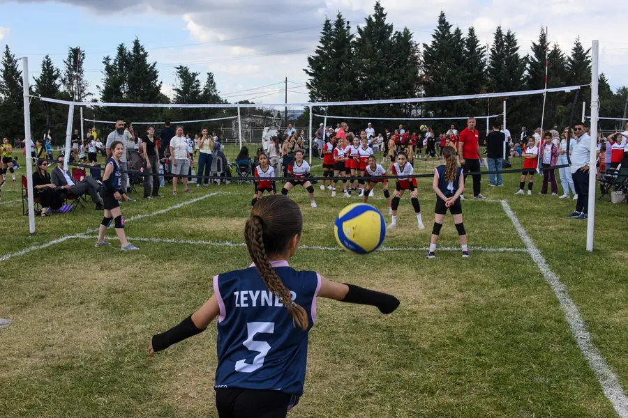 Osmangazi'de Mini Voleybol Şenliği Sona Erdi 1