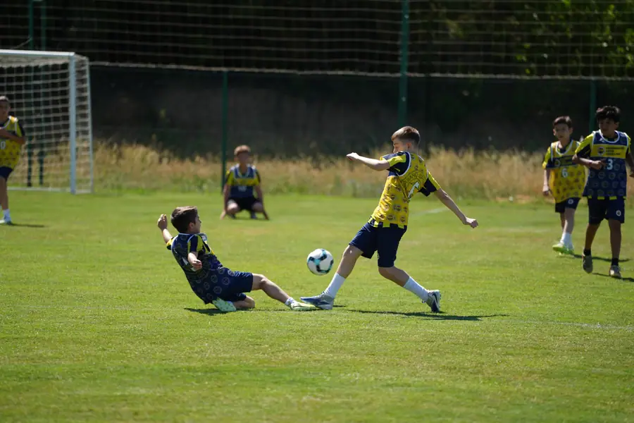 Fenerbahçe Spor Okulları Yaz Kampı'nda İkinci Gün 1 Fenerbahçe Spor Okulları Yaz Kampı'nda İkinci Gün 1