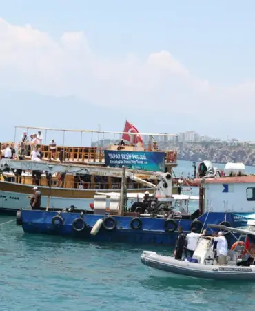 Antalya Büyükşehir Belediyesi 35 yapay resif bloğunu denize indirdi 3 YAPAY RESİF PROJESİ (6)