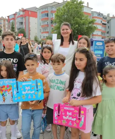 Başkan Gencan, Çocuklarla Karne Gününde Buluştu 2 edirne 1