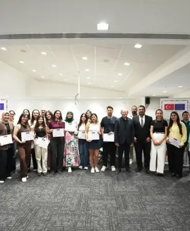 Denizli Büyükşehir'de 22 Genç Dijital Tasarım Sertifikası Aldı 2 denizli dijital eğitim 2