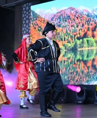 Manisa Büyükşehir Konservatuvarı'ndan Halk Dansları Gala Gecesi 3 1