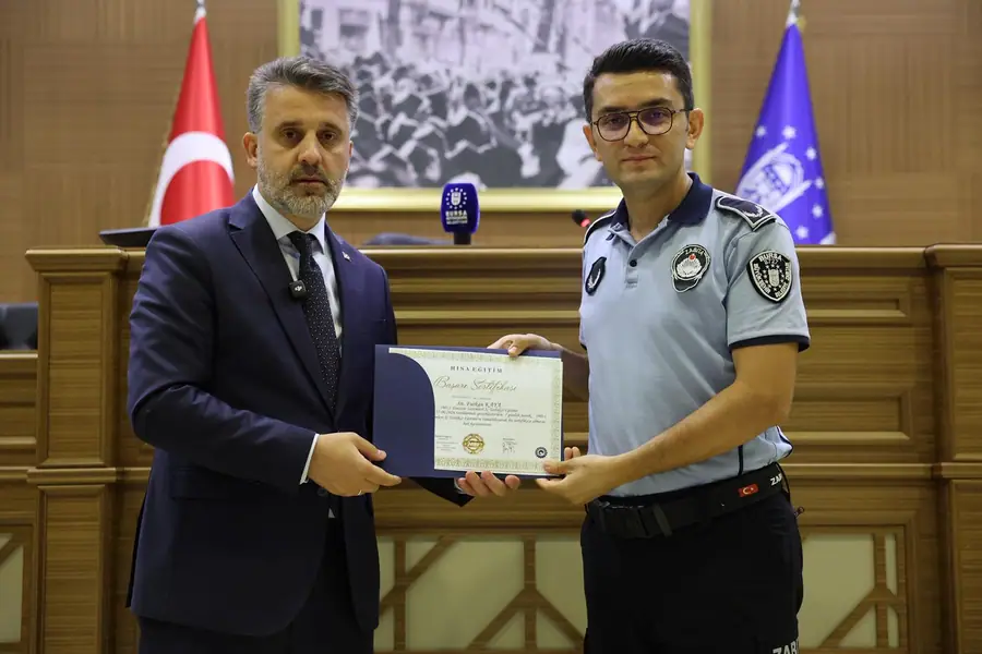 Bursa Büyükşehir'de İç Tetkikçi Eğitimini Tamamlayan Personele Sertifika 1 Bursa Büyükşehir'de İç Tetkikçi Eğitimini Tamamlayan Personele Sertifika 1