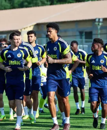 Fenerbahçe'nin Yeni Sezon Hazırlıkları Sürüyor… İşte Avusturya Maç Programı 15 fenerbahçe antrenman 2