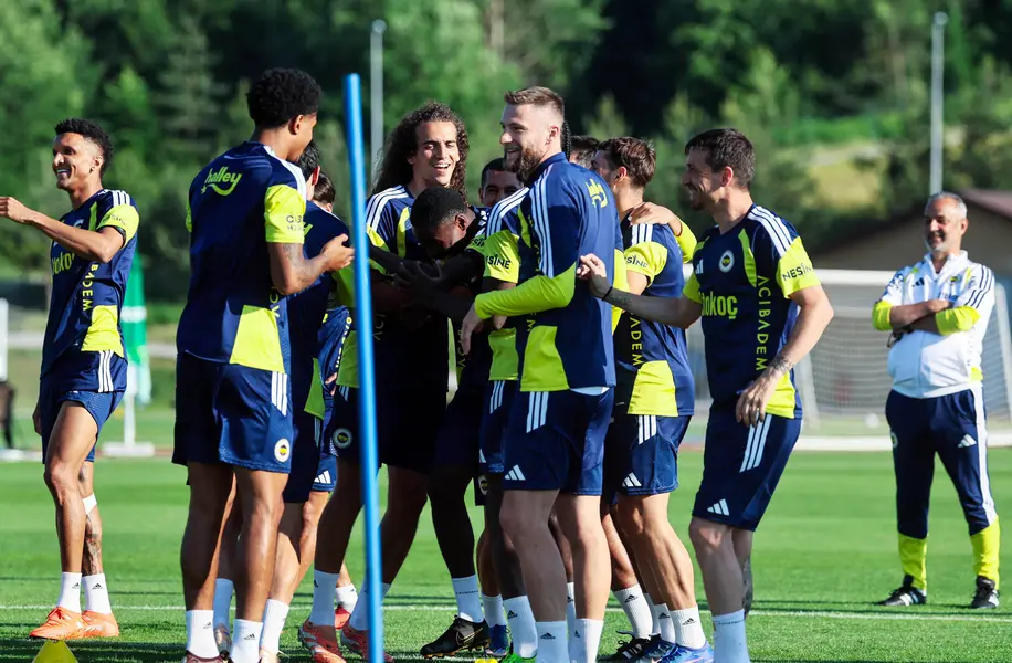 Fenerbahçe'nin Yeni Sezon Hazırlıkları Sürüyor… İşte Avusturya Maç Programı 1 Fenerbahçe'nin Yeni Sezon Hazırlıkları Sürüyor… İşte Avusturya Maç Programı 1