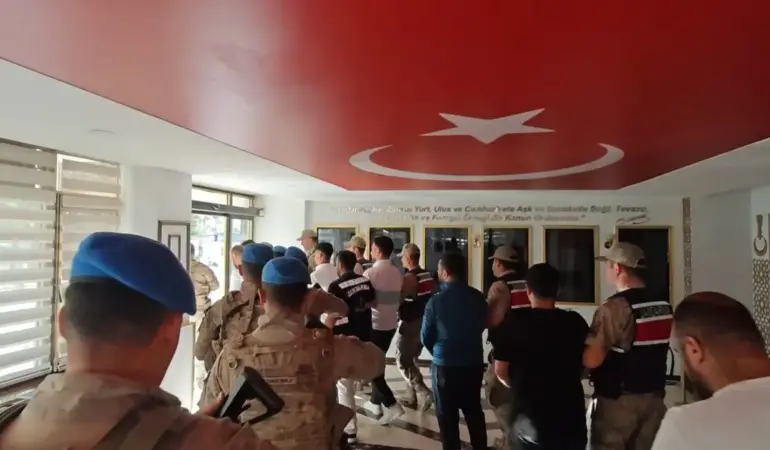 16 İlde Organize Suç Örgütlerine Yönelik Operasyon: 228 Gözaltı 1 içişleri bakanlığı operasyon