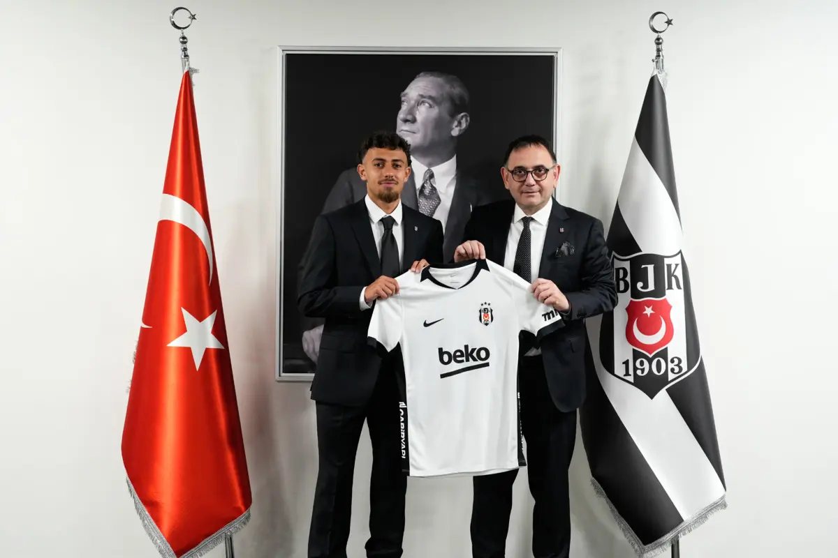 Beşiktaş, İlhan Fakılı Transferini Resmen Açıkladı 1 Beşiktaş, İlhan Fakılı Transferini Resmen Açıkladı 1