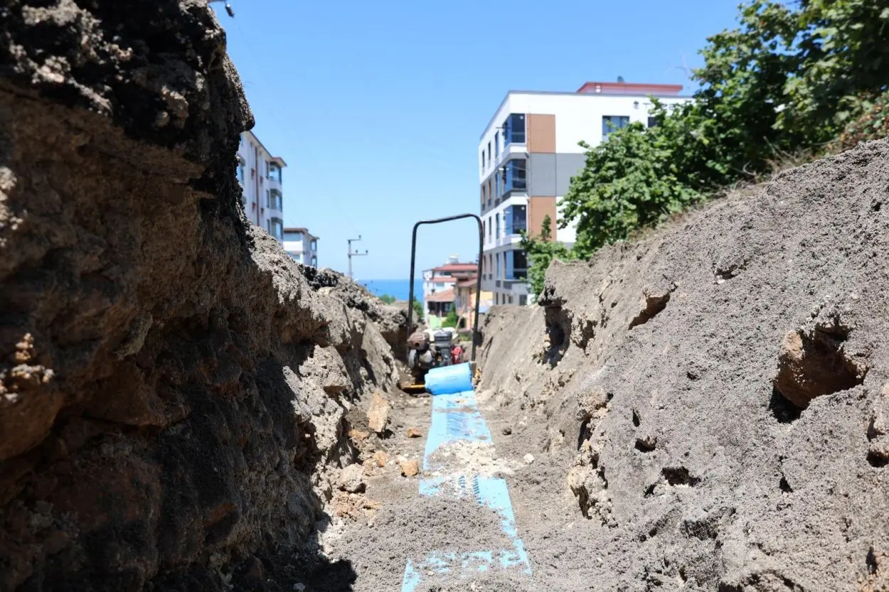 Ünye'de 600 Metrelik İçme Suyu Hattı Yenileme Çalışmaları Sürüyor 2
