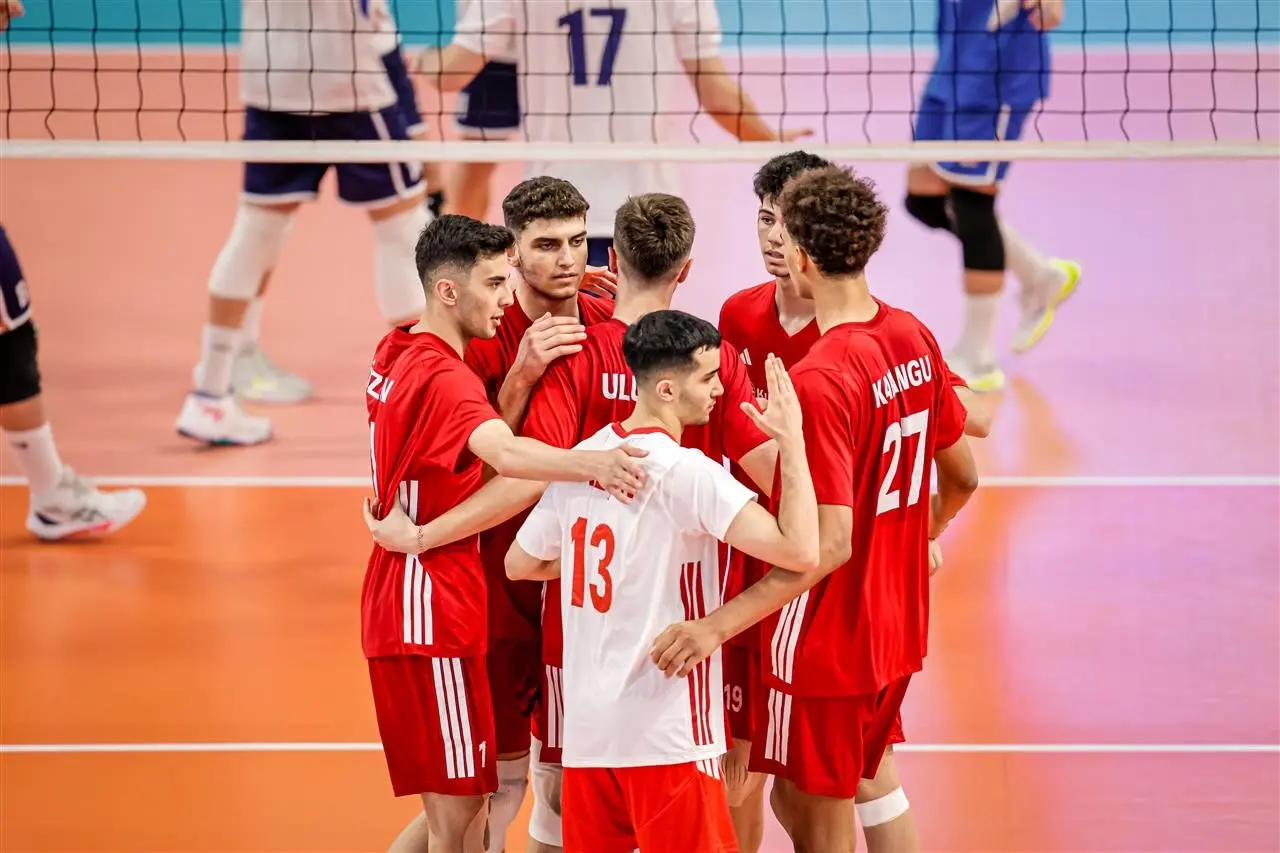 U18 Erkek Voleybol Milli Takımı, Avrupa Şampiyonası'nda Yunanistan'a 3-1 Yenildi 1 U18 Erkek Voleybol Milli Takımı, Avrupa Şampiyonası'nda Yunanistan'a 3-1 Yenildi 1