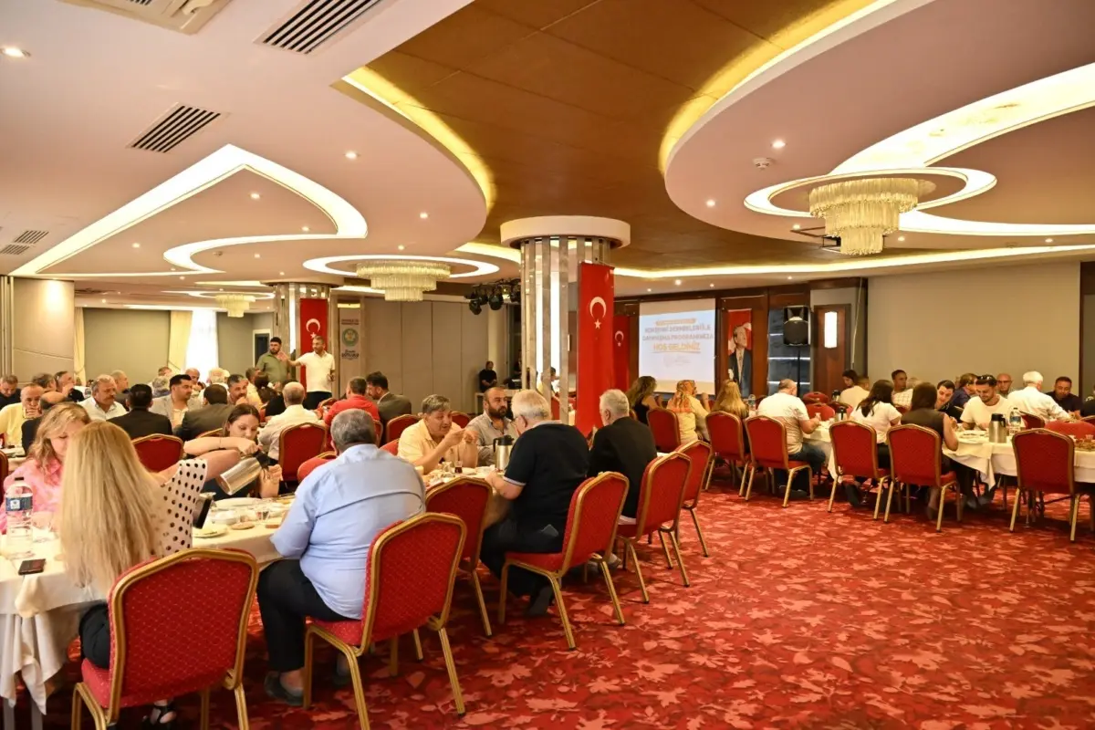 Manisa Büyükşehir Belediyesinden Hemşehri Dernekleriyle Dayanışma Toplantısı 1