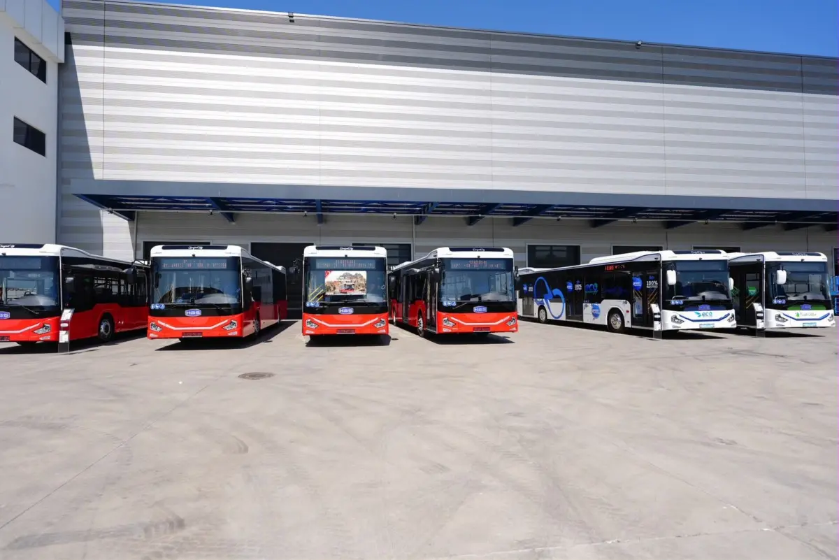 Manisa Büyükşehir Belediyesinin Toplu Taşıma Filosuna 15 Yeni Otobüs 1