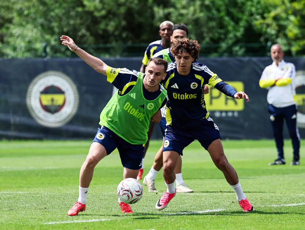 Fenerbahçe, Avusturya Kampındaki İkinci Hazırlık Maçına Çıkıyor 2 Fenerbahçe, Avusturya Kampındaki İkinci Hazırlık Maçına Çıkıyor 2