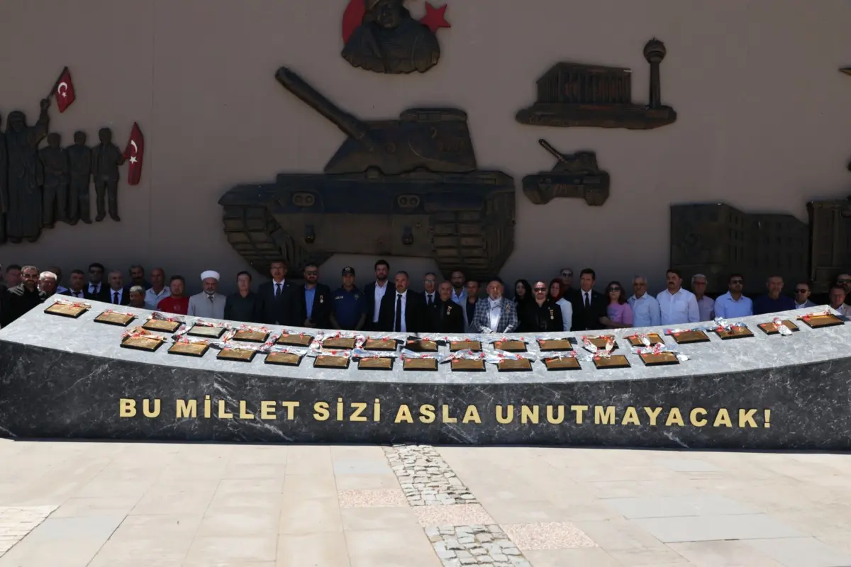 Pursaklar'da 15 Temmuz Şehitleri İçin Anma Töreni Düzenlendi 1 Pursaklar'da 15 Temmuz Şehitleri İçin Anma Töreni Düzenlendi 1
