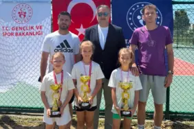 Osmangazi Belediyespor Sporcuları Tenis İl Birinciliği Turnuvası'nda Dereceye Girdi 5 Tenis (1)