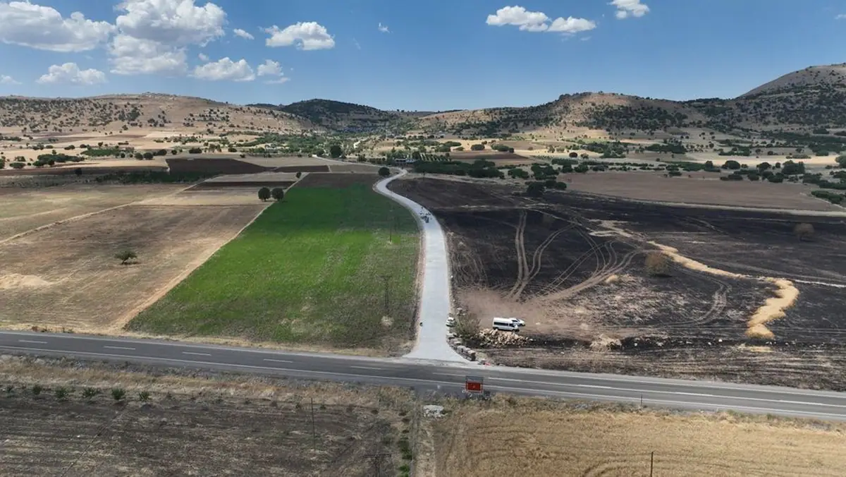 Diyarbakır'da 8 İlçenin Kırsal Mahallelerinde Yol ve Altyapı Mesaisi 3