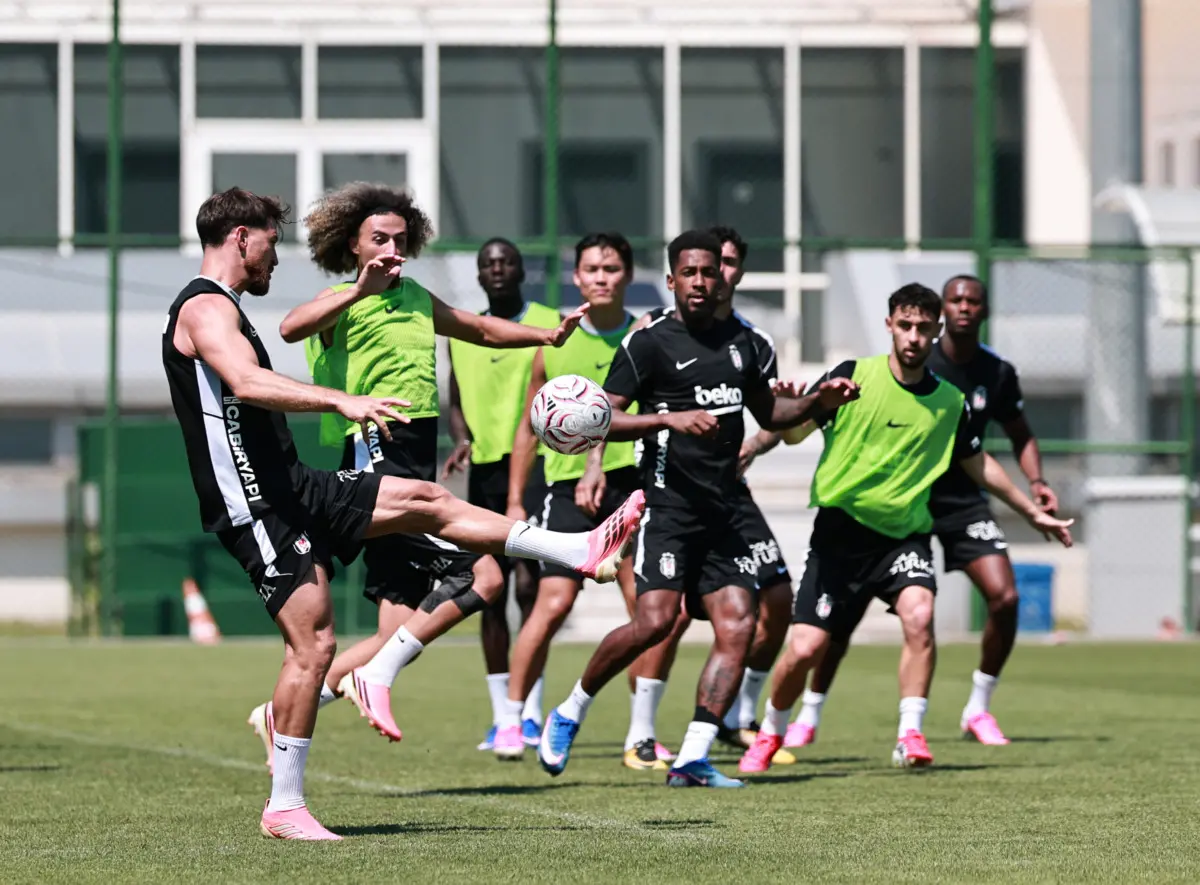 Beşiktaş, UEFA Avrupa Ligi Ön Elemesinde Midtjylland Karşısında 1 Beşiktaş, UEFA Avrupa Ligi Ön Elemesinde Midtjylland Karşısında 1